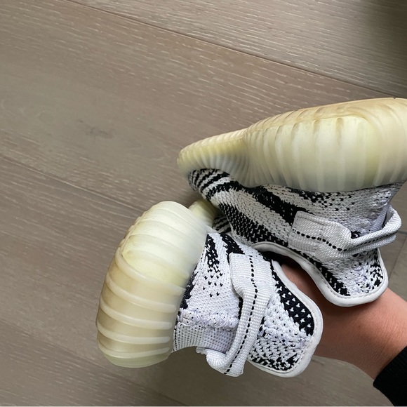 Authentic Yeezy - Picture 3 of 6